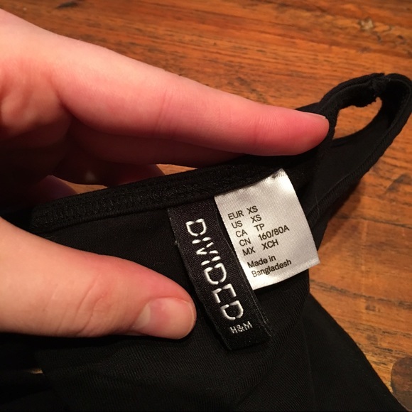 black crop top - Picture 2 of 2