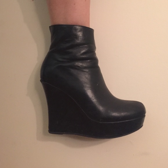 Black leather Wedge booties