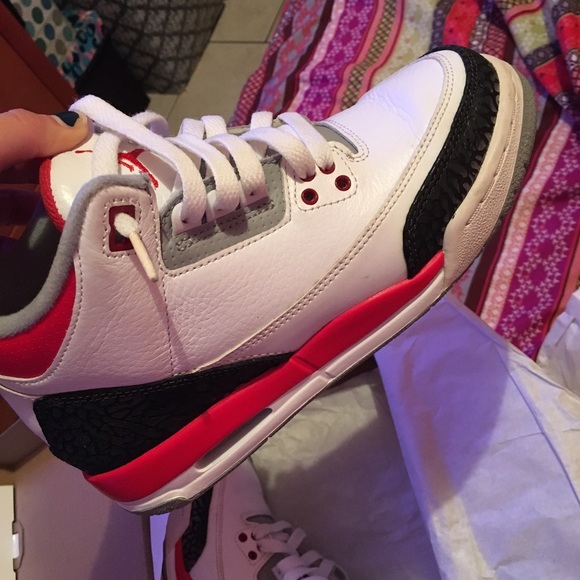 fire red 3s Jordan