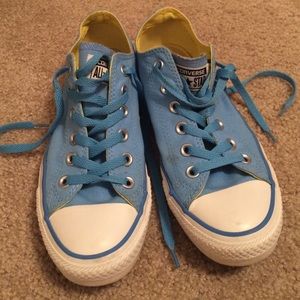 blue converse