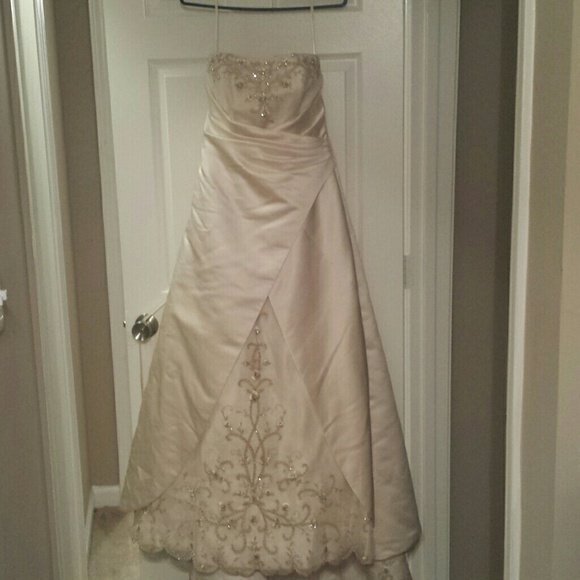 Private label by G Wedding dress