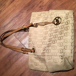 Michael Kors Jet Set Logo Purse- tan
