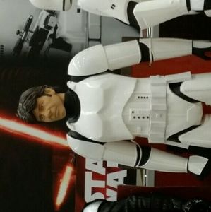 Meet your Posher, Kelly