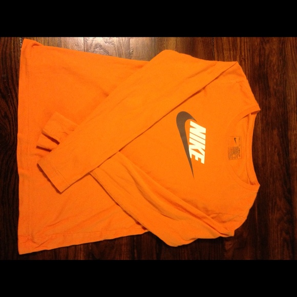 Orange nike long sleeve shirt