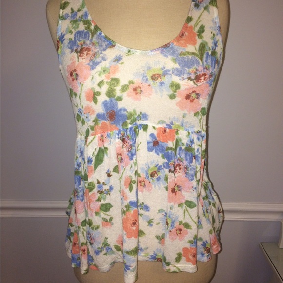 White and pink floral flowy shirt with open back