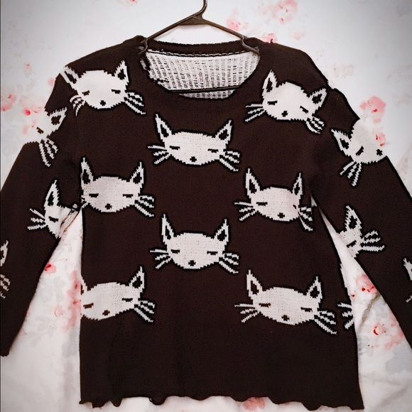 Cat face sweater