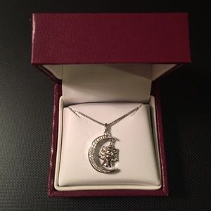 Authentic HELZBERG DIAMONDS products. Necklace.