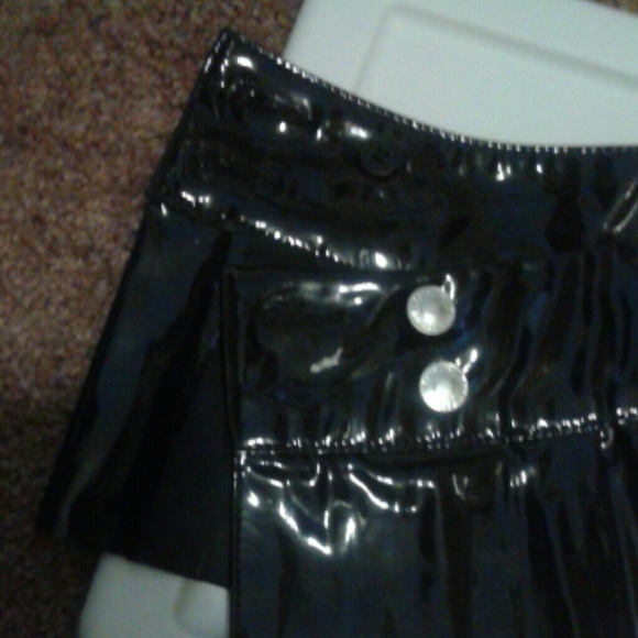 Goth black vinyl miniskirt - cyber bdsm bondage NEW cosplay punk - Picture 4 of 4