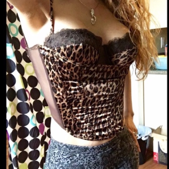 ******* CORSET *******