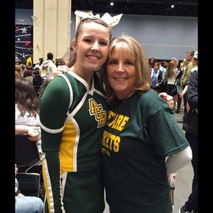 Meet your Posher, Becky