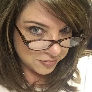 Meet your Posher, Linda