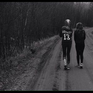 Meet your Posher, Caitlin