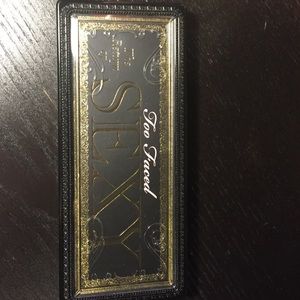 To faced "the return of sexy" pallet