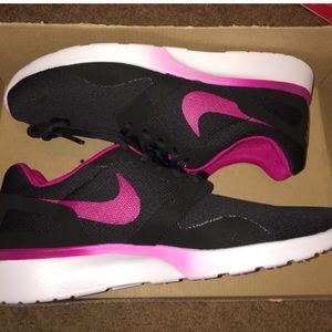 Today only 45!! Woman's kaishi run