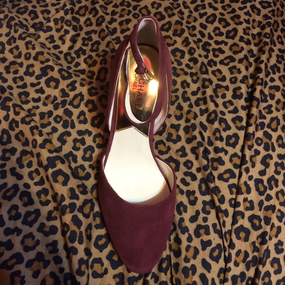 Merlot suede heels - Picture 2 of 5