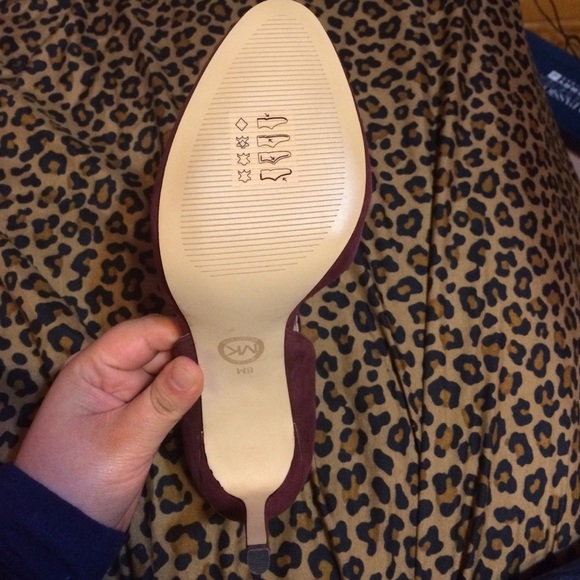 Merlot suede heels - Picture 4 of 5