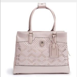 **SOLD**Brand new Guess Tulissa shopper tote