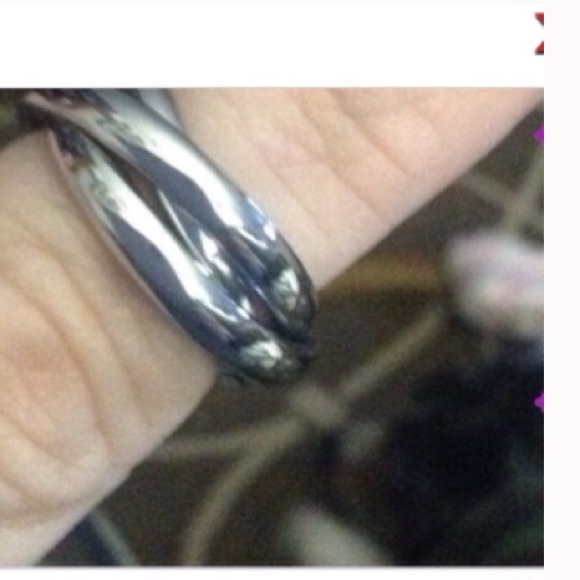 ๐ทHOST PICK x2๐ทTrinity Ring - Picture 2 of 2