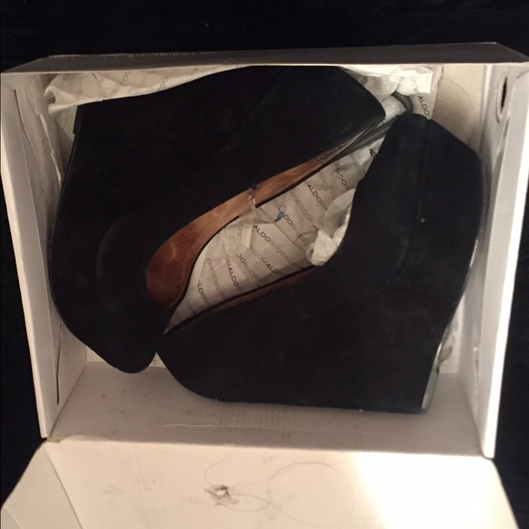 Aldo wedge