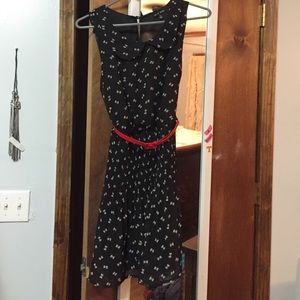 Worn a few times and super cute! I'm negotiable!