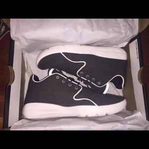 BRAND NEW Jordan Eclipse (female/youth)