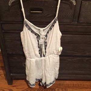 NWT forever 21 tribal stitching romper!