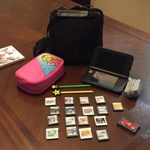 Nintendo 3DS XL, 17 Games + More