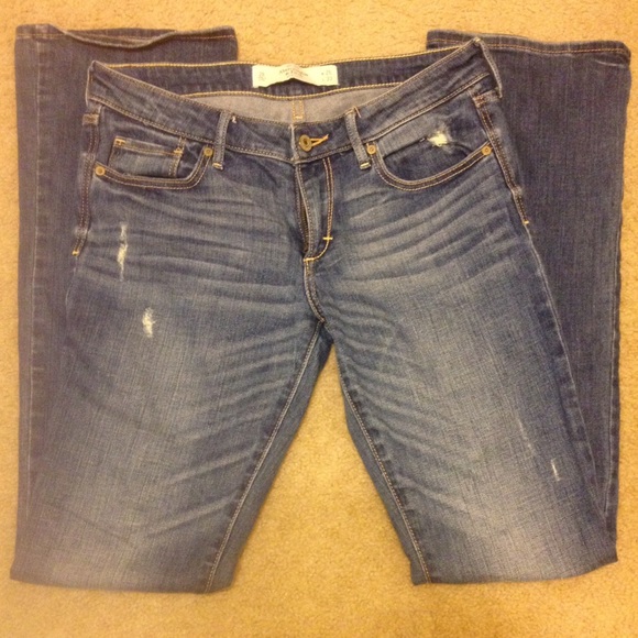 🚫SOLD LOCALLY🚫 Abercrombie Distressed Boot Jeans - Picture 1 of 3