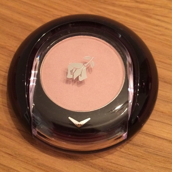 Lancôme color design eye shadow: pink pearls matte