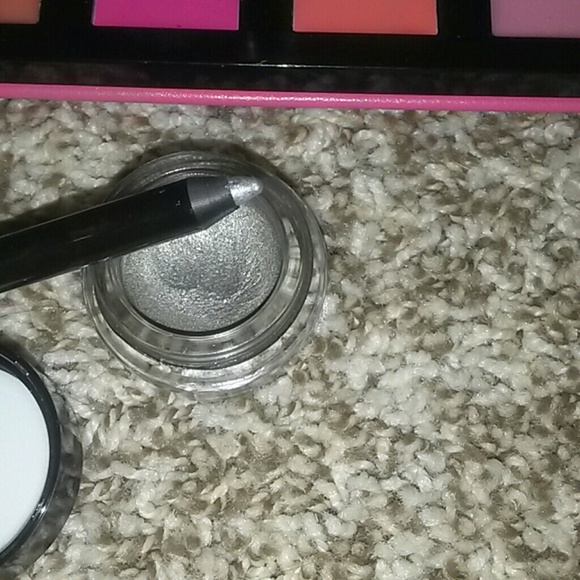 Swap - Picture 4 of 4