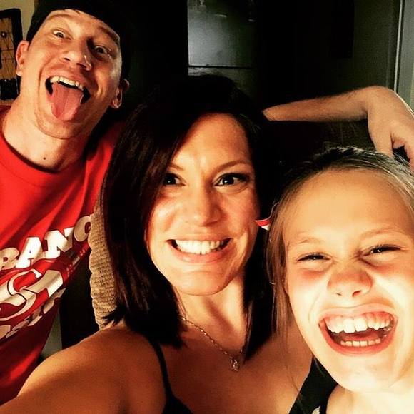 Meet your Posher, Nicole - Picture 3 of 8