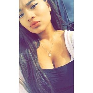 Meet your Posher, Leticia