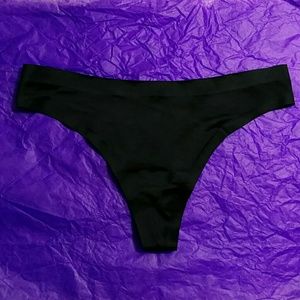 Victoria's Secret Black No Show Sexy Thong Panty