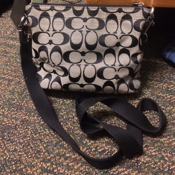 Coach Bag - Picture 2 of 2