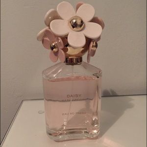 Marc Jacobs Daisy perfume.