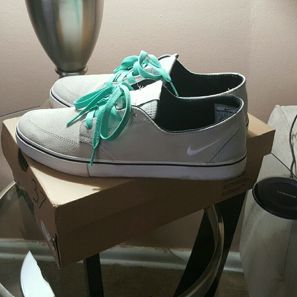 Nike skateboarding sneakers