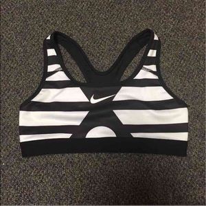 Nike Pro Sports Bra