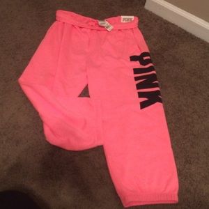 VS Pink campus crop.