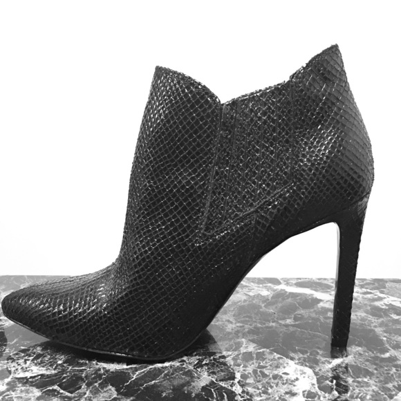 Black Heeled Booties 10M