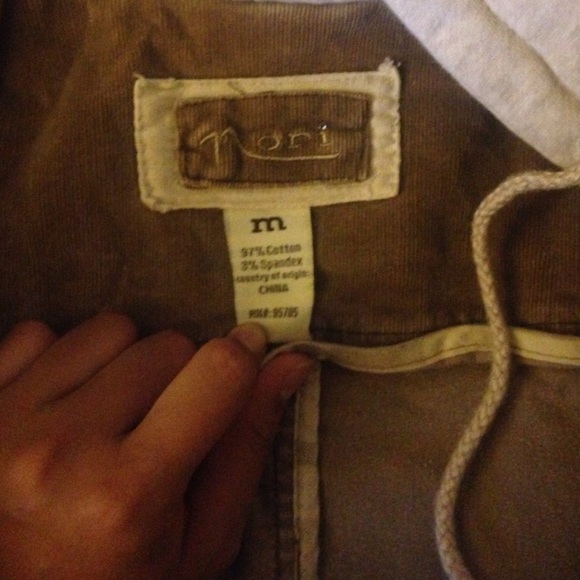 Brown jacket - Picture 2 of 2