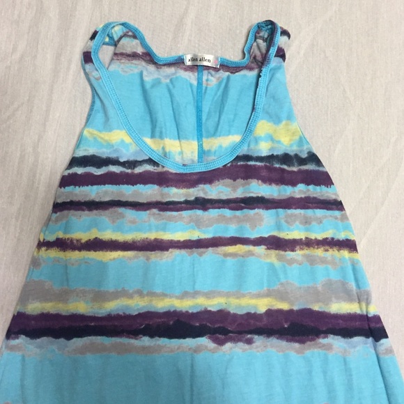Tank top - Picture 2 of 3