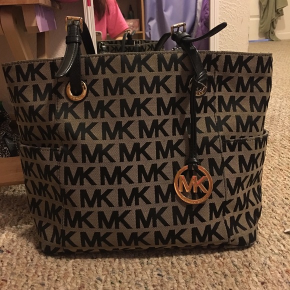 MK purse