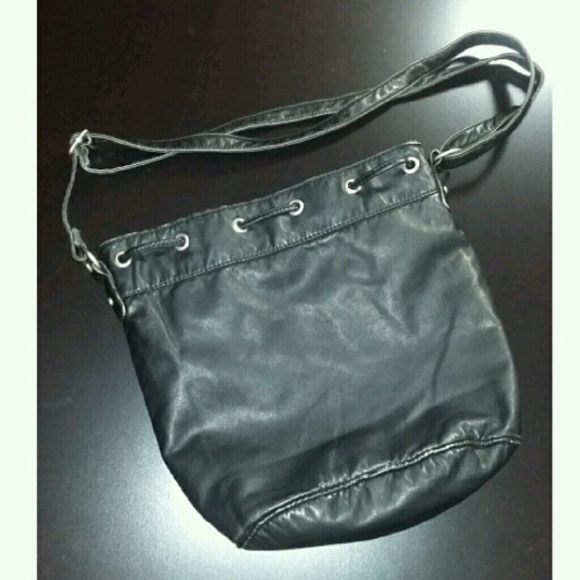 SOLD Bucket Crossbody - Picture 2 of 4