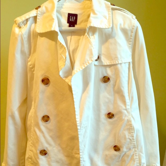 Khaki GAP Half Trench Jacket