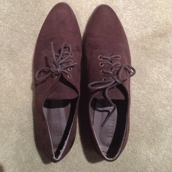 Size 7 brown suede flats
