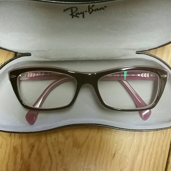 Ray Ban Glasses and Case