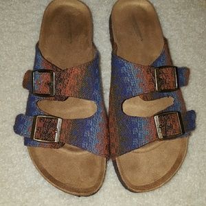 NWOT No name Sandals