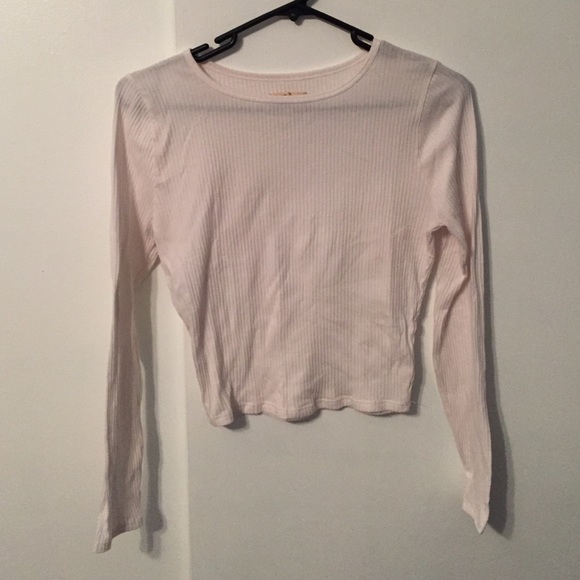 White Crop Top ☕️