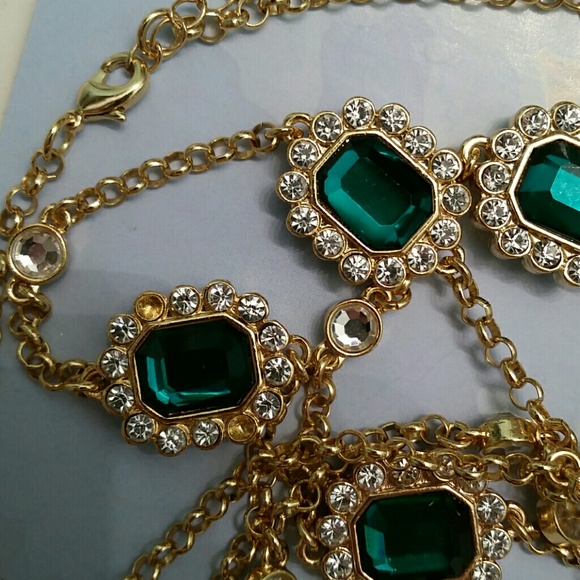 Emerald Necklace - Picture 4 of 4