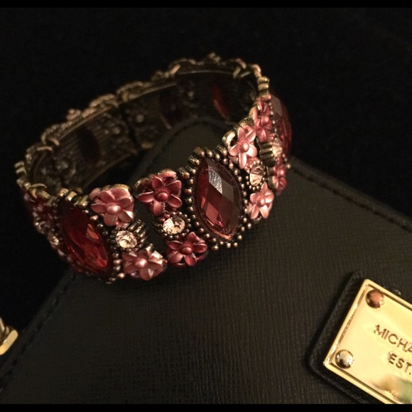 Dark/light pink gemstone bracelet bracelet.